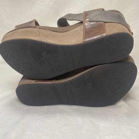 OTBT Bushnell Wedge Women's Sandals Pewter Leather Size 5.5 - Picture 9 of 9